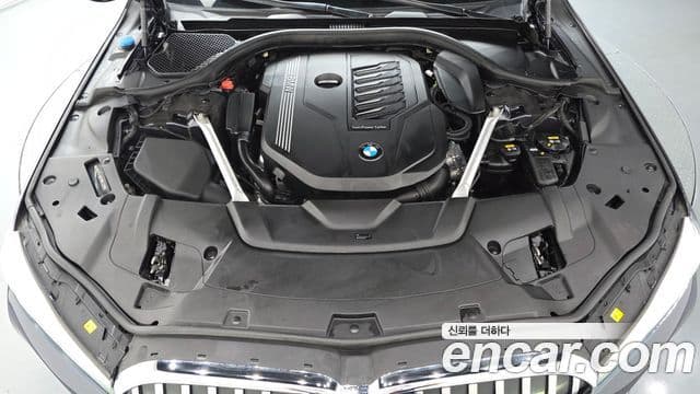 BMW 7 Series 2019 — ფოტო 6/20