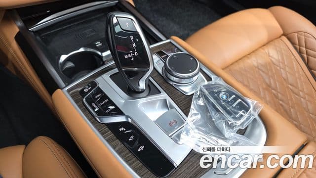 BMW 7 Series 2019 — ფოტო 9/20