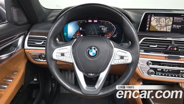 BMW 7 Series 2019 — ფოტო 15/20