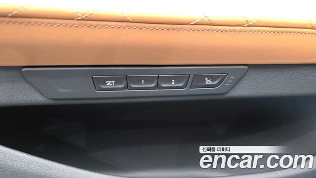 BMW 7 Series 2019 — Photo 17/39