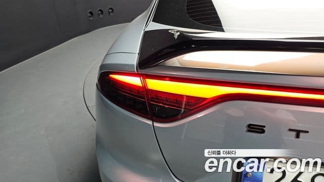 Kia Stinger Meister 2022 — Photo 22/37
