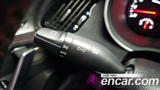 Kia Stinger Meister 2022 — Photo 21/37
