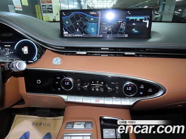 Genesis GV70 2021 — Şəkil 10/20