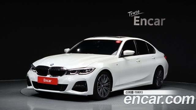 BMW 3 Series 2022 — ფოტო 1/20