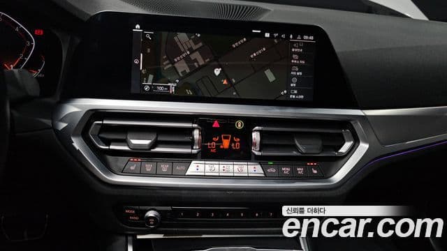 BMW 3 Series 2022 — ფოტო 16/20