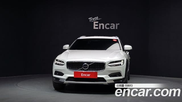 Volvo V90 Cross Country 2021 — Şəkil 3/20