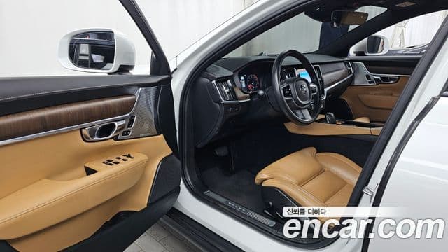 Volvo V90 Cross Country 2021 — Şəkil 10/20
