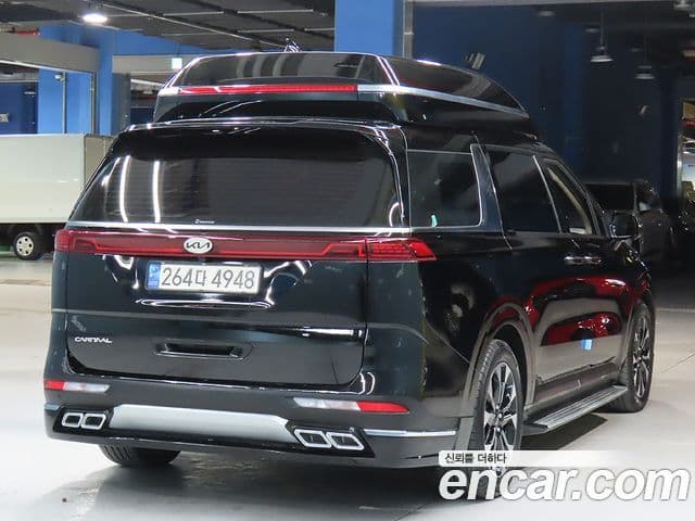 Kia Carnival 2023 — ფოტო 3/20