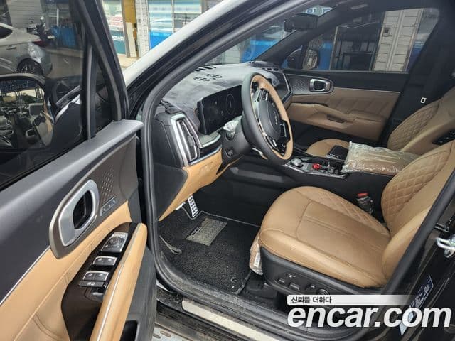 Kia Sorento 2023 — Фото 10/20