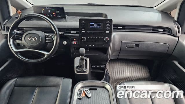 Hyundai Staria 2023 — Фото 7/20