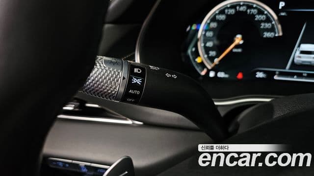 Genesis GV80 2021 — Photo 38/40