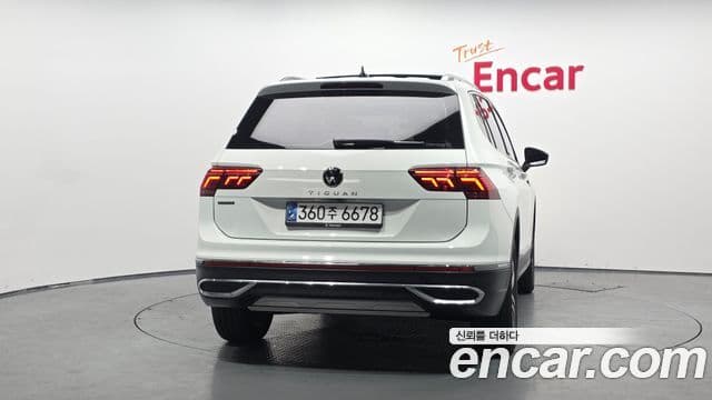 Volkswagen Tiguan Allspace 2024 — ფოტო 4/20