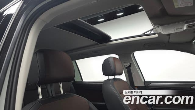 Volkswagen Tiguan Allspace 2024 — ფოტო 17/20