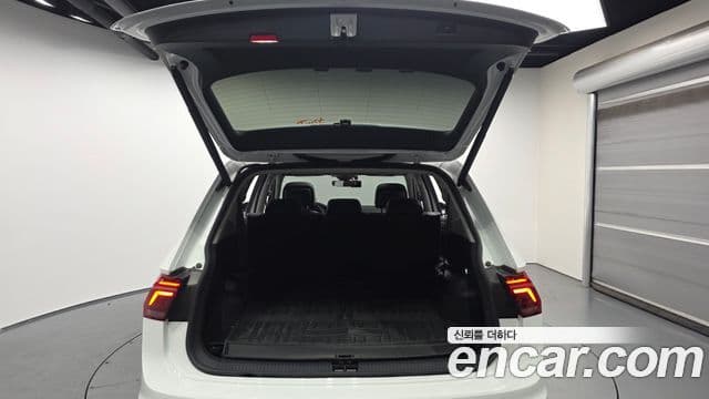 Volkswagen Tiguan Allspace 2024 — ფოტო 20/20