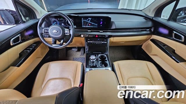 Kia Carnival 2021 — ფოტო 10/20