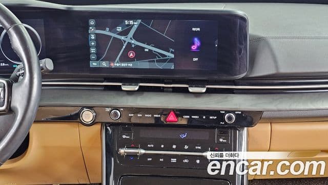 Kia Carnival 2021 — ფოტო 14/20