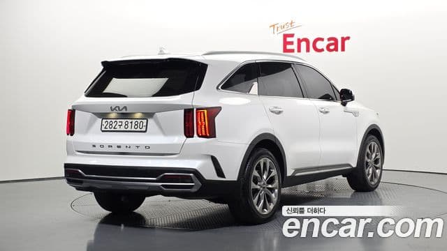 Kia Sorento 2021 — Фото 2/20