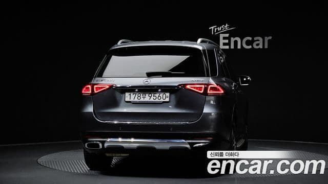 Mercedes-Benz GLE-Class 2019 — Фото 4/20