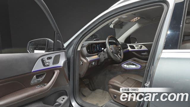 Mercedes-Benz GLE-Class 2019 — Фото 10/20