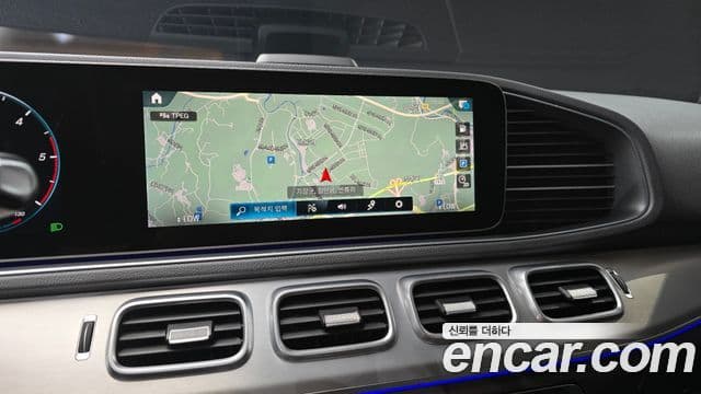 Mercedes-Benz GLE-Class 2019 — Фото 17/20