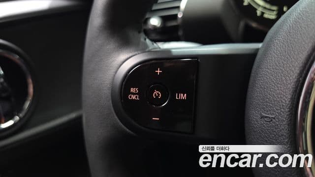 Mini Cooper Clubman 2024 — ფოტო 18/20