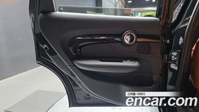 Mini Cooper Clubman 2024 — Photo 20/30