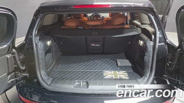 Mini Cooper Clubman 2024 — Photo 13/30