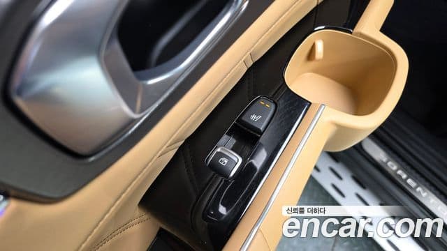 Kia Sorento 2021 — Şəkil 18/20