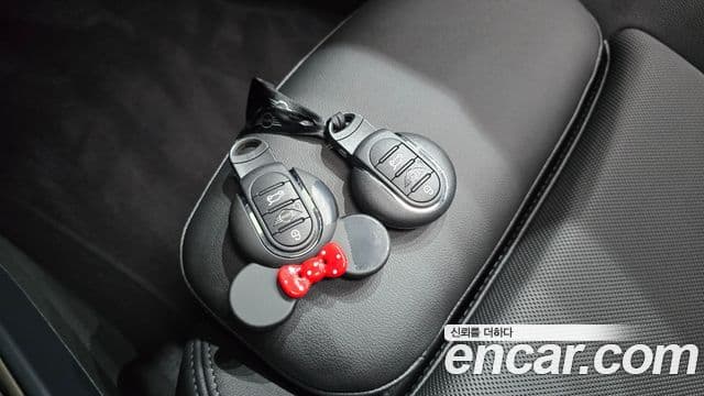 Mini Cooper Countryman 2023 — ფოტო 15/20