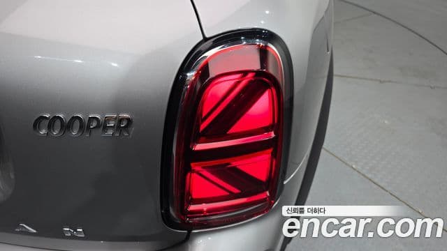 Mini Cooper Countryman 2023 — Photo 11/31