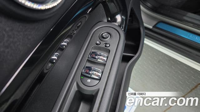 Mini Cooper Countryman 2023 — Photo 26/31