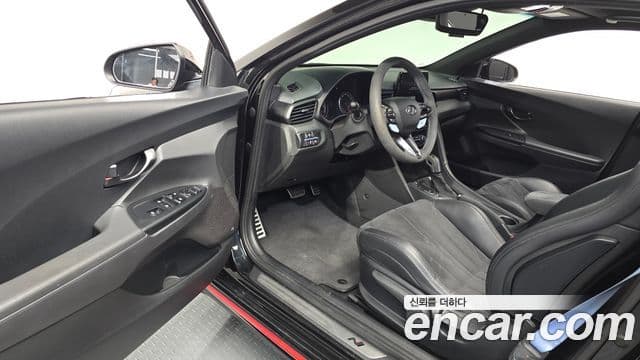 Hyundai Veloster 2021 — Şəkil 10/20