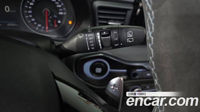 Hyundai Veloster 2021 — Şəkil 18/20
