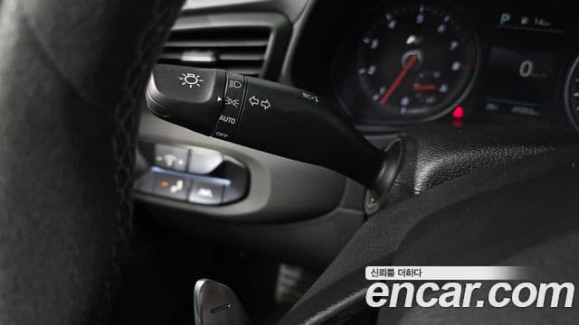 Hyundai Veloster 2021 — Şəkil 20/20