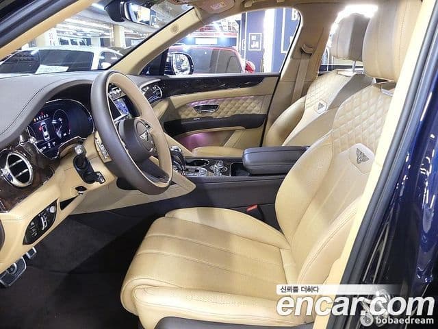 Bentley Bentayga 2022 — Photo 19/20