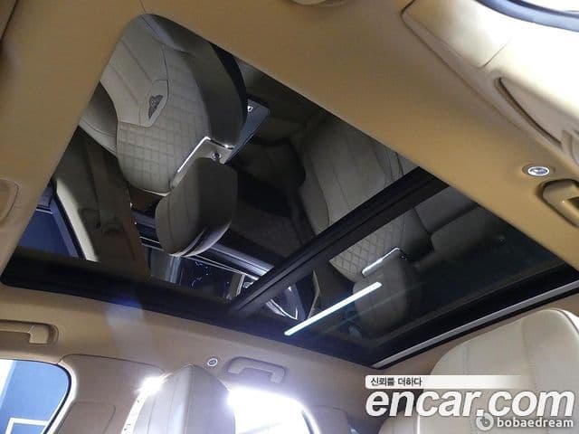 Bentley Bentayga 2022 — Photo 16/20