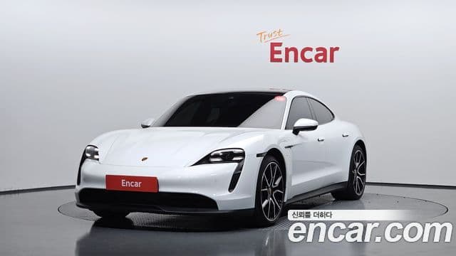Porsche Taycan 2023 — ფოტო 37/38
