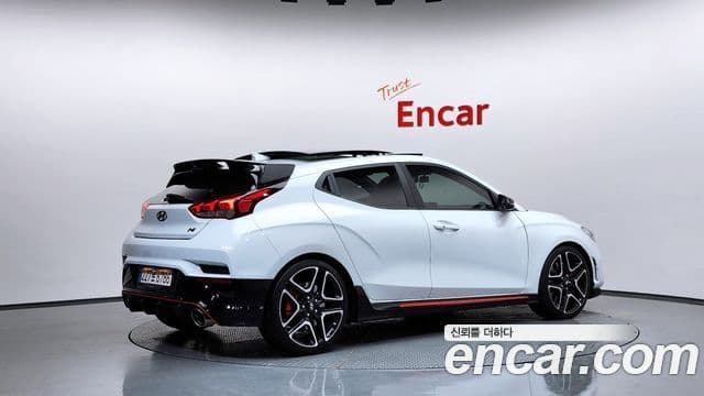 Hyundai Veloster 2018 — Фото 2/20