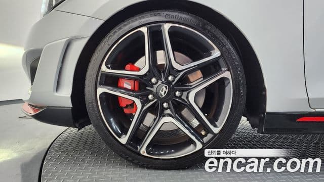 Hyundai Veloster 2018 — Фото 5/20