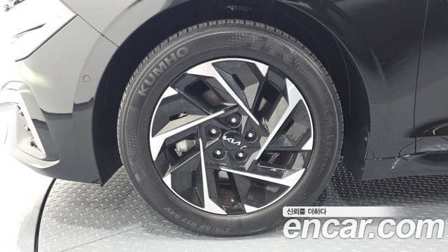 Kia K5 2024 — ფოტო 5/20