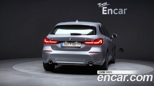 BMW 1 Series 2022 — Şəkil 4/20