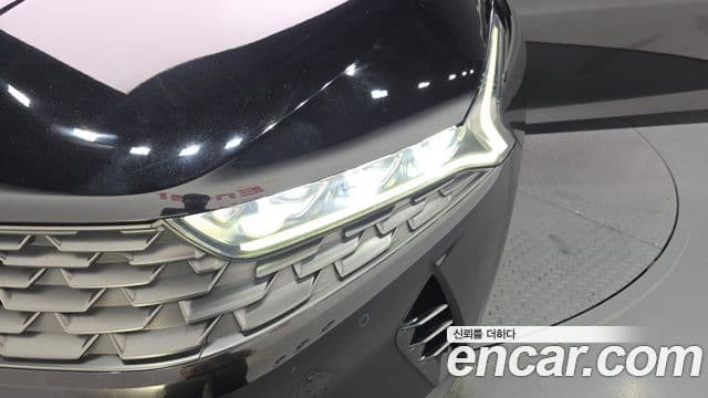 Kia K5 2020 — ფოტო 7/30