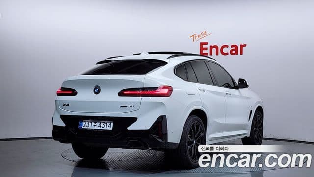 BMW X4 2025 — Photo 2/20