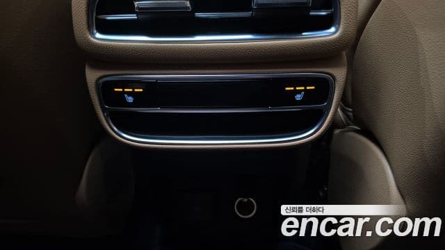 Genesis GV80 2022 — ფოტო 18/20