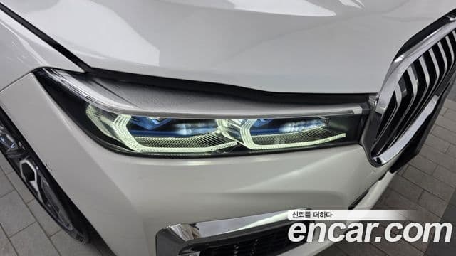 BMW 7 Series 2022 — ფოტო 10/36