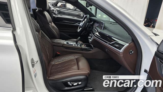 BMW 7 Series 2022 — ფოტო 12/36