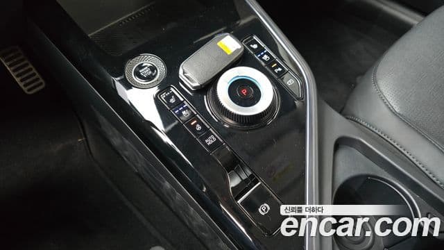Kia Niro 2022 — Фото 7/20