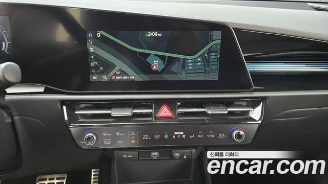 Kia Niro 2022 — Фото 18/20