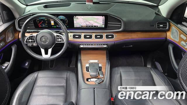 Mercedes-Benz GLE-Class 2020 — ფოტო 7/20