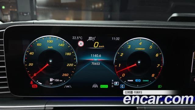 Mercedes-Benz GLE-Class 2020 — ფოტო 8/20